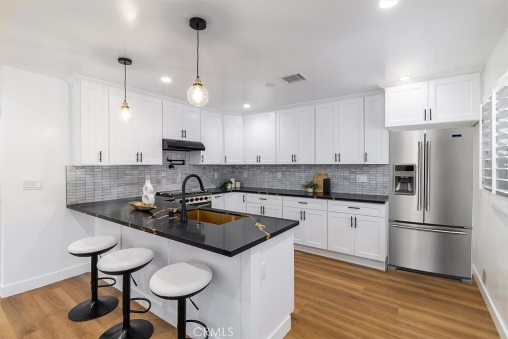 542Bdb6E C54A 4318 8D8C D5552Be65C23 6616 Denver Avenue, Los Angeles, Ca 90044 &Lt;Span Style='BackgroundColor:transparent;Padding:0Px;'&Gt; &Lt;Small&Gt; &Lt;I&Gt; &Lt;/I&Gt; &Lt;/Small&Gt;&Lt;/Span&Gt;