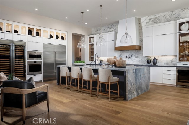 Detail Gallery Image 10 of 19 For 533 Peninsula, Irvine,  CA 92602 - 4 Beds | 4/1 Baths