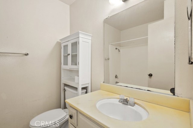 Detail Gallery Image 16 of 26 For 2511 W Sunflower Ave #F11,  Santa Ana,  CA 92704 - 2 Beds | 2 Baths