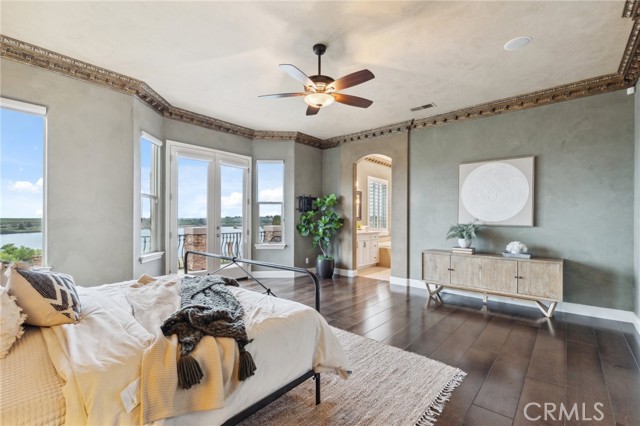 Detail Gallery Image 19 of 61 For 4918 W Bluff, Fresno,  CA 93722 - 5 Beds | 3/1 Baths