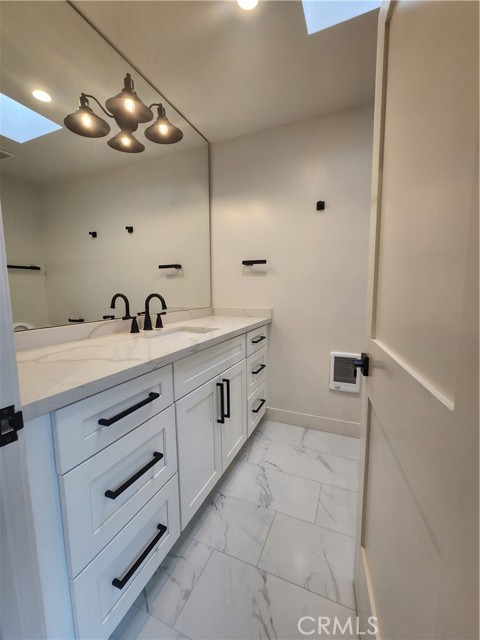 Detail Gallery Image 33 of 36 For 120 S Francisca Ave #18,  Redondo Beach,  CA 90277 - 2 Beds | 2/1 Baths