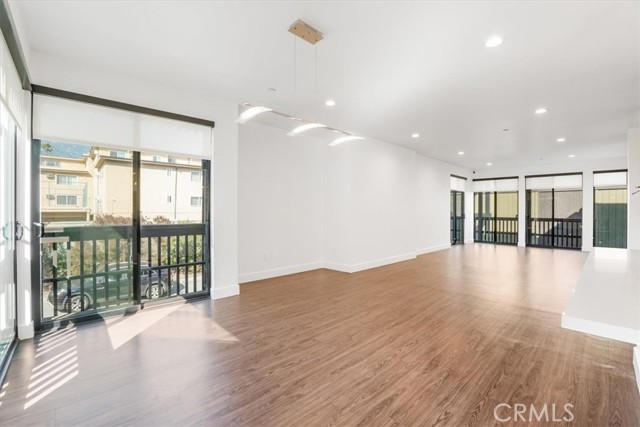 4201 Pennsylvania Avenue, La Crescenta CA: https://media.crmls.org/medias/542cf5df-cd63-46e7-82db-1ea4f30703c7.jpg