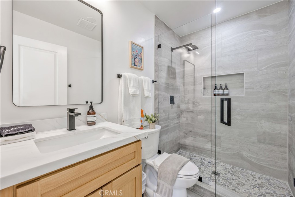 MLS #OC25274271 image #12