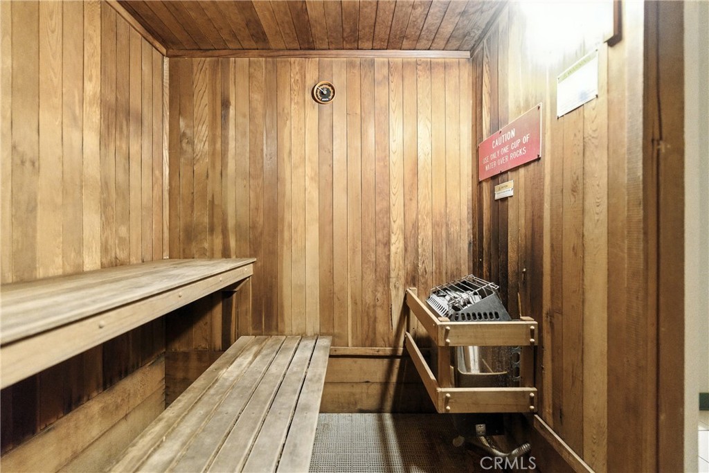 https://media.crmls.org/medias/542d26c1-9ebe-4491-ab3d-452d3c5047a0.jpg?preset=X-Large