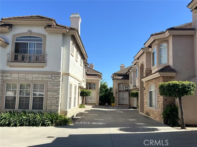 326 Genoa, Arcadia CA: https://media.crmls.org/medias/542d56dd-758d-4297-9066-47ec8c8908da.jpg