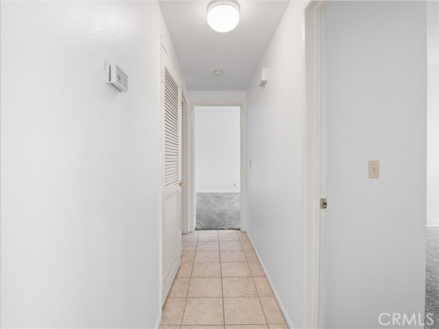 Detail Gallery Image 14 of 28 For 27644 Susan Beth Way #F,  Saugus,  CA 91350 - 2 Beds | 1 Baths