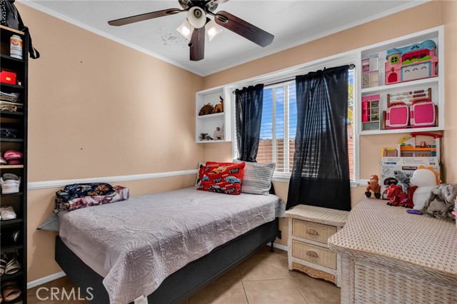 25790 Parada, Valencia CA: https://media.crmls.org/medias/542df016-259a-4134-a3e8-620be7b12371.jpg