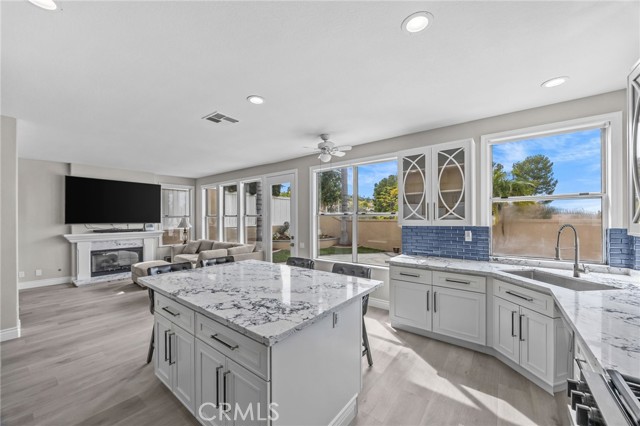 Detail Gallery Image 12 of 32 For 991 S Sedona, Anaheim Hills,  CA 92808 - 3 Beds | 3 Baths