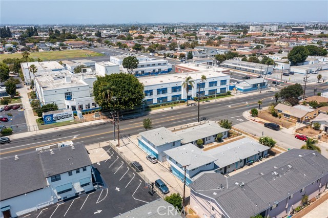 1346 W 163rd Street, Gardena CA: https://media.crmls.org/medias/542df1b1-90fe-41bd-9964-e363f2f28728.jpg
