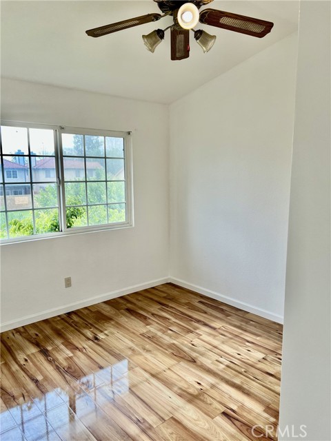 Detail Gallery Image 16 of 26 For 1119 W Morgan, Rialto,  CA 92376 - 4 Beds | 2/1 Baths