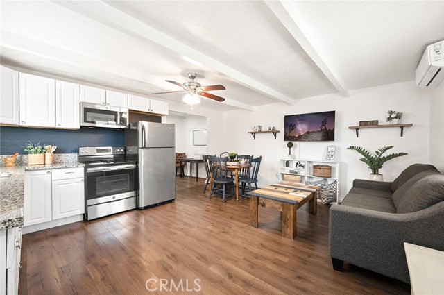 3587 Sepulveda Avenue, San Bernardino CA: https://media.crmls.org/medias/542e375b-a63c-4d95-81db-56087151e206.jpg