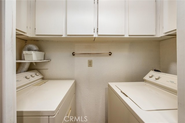 242 E Fern Ave, Redlands CA: https://media.crmls.org/medias/542e9f1a-f352-4617-8ca4-474307718f9a.jpg