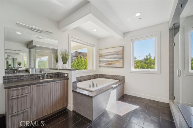 Detail Gallery Image 43 of 75 For 20512 W Esmerelda Ln, Porter Ranch,  CA 91326 - 4 Beds | 4/1 Baths