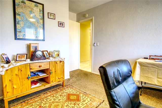 6367 Split Rock Avenue, 29 Palms CA: https://media.crmls.org/medias/542f6b7e-dacd-45d1-959d-107c7e0e8569.jpg