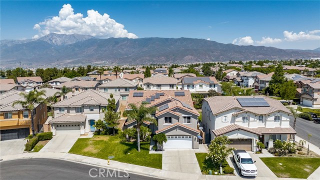 16178 Loomis Court, Fontana, California 92336, 6 Bedrooms Bedrooms, ,2 BathroomsBathrooms,Single Family Residence,For Sale,Loomis,CV24160372