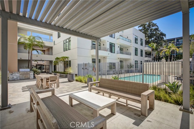 399 E Del Mar Boulevard, Pasadena CA: https://media.crmls.org/medias/54303ce2-3263-4b8f-9472-3d30c969959b.jpg