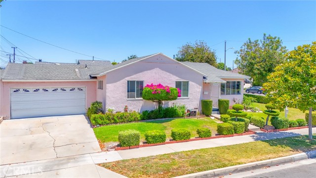 12122 Goldendale Drive, La Mirada CA: https://media.crmls.org/medias/54305ff4-459d-420b-a7c0-85af8b6ea956.jpg