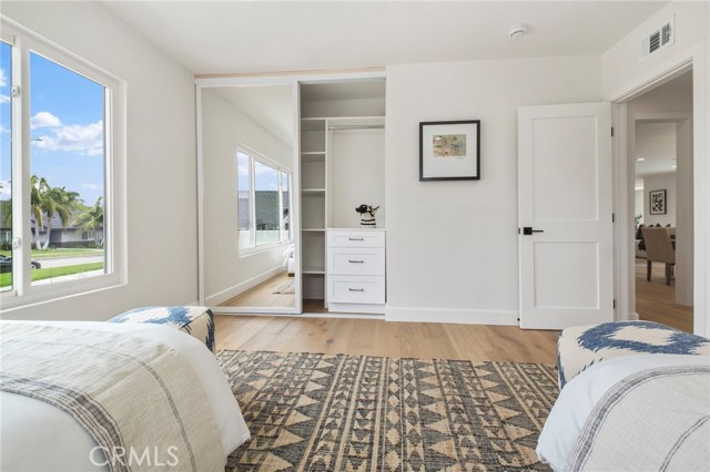 Detail Gallery Image 14 of 21 For 6128 Flight Ave, Los Angeles,  CA 90056 - 3 Beds | 2/1 Baths