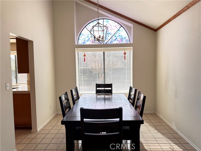 10751 Sonora Avenue, Rancho Cucamonga CA: https://media.crmls.org/medias/54316ff9-f935-4eae-b2cd-9ecad88cd7be.jpg