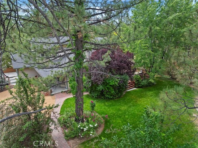 42784 Edelweiss Drive, Big Bear Lake CA: https://media.crmls.org/medias/5431e6aa-a8d3-4f33-981e-1f227f59ddf0.jpg