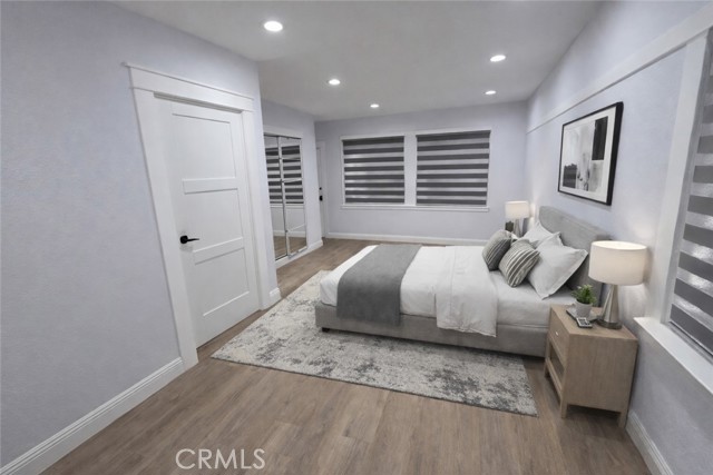 Detail Gallery Image 6 of 7 For 1726 W 52nd, Los Angeles,  CA 90062 - 3 Beds | 3 Baths