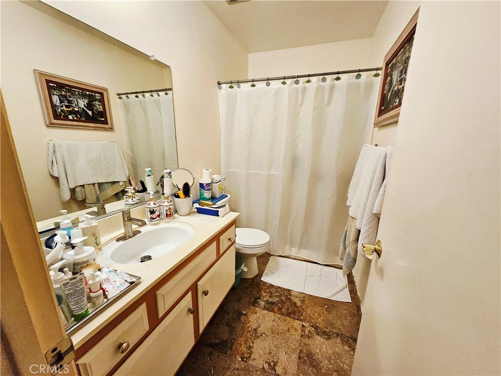 https://media.crmls.org/medias/54358296-a47f-4a37-b4c3-364cd61bb869.jpg?preset=X-Large