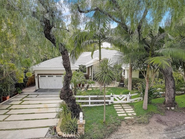 81 Dapplegray Lane, Rolling Hills Estates, California 90274, 4 Bedrooms Bedrooms, ,Residential,Sold,Dapplegray,PW22257890