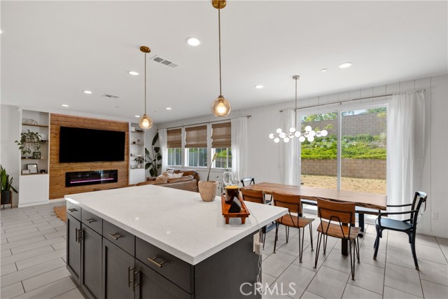28341 Heather Green Way, Menifee CA: https://media.crmls.org/medias/54369ba3-5406-4f9f-8a50-a6bfc3906440.jpg