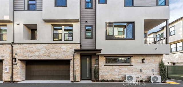 Front Image Thumbnail for CROC26076620