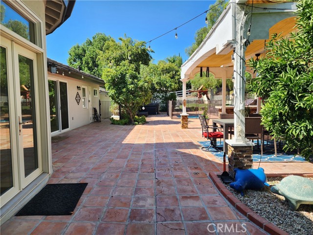 Detail Gallery Image 17 of 27 For 23747 Oakfield Rd, Hidden Hills,  CA 91302 - 5 Beds | 3/1 Baths