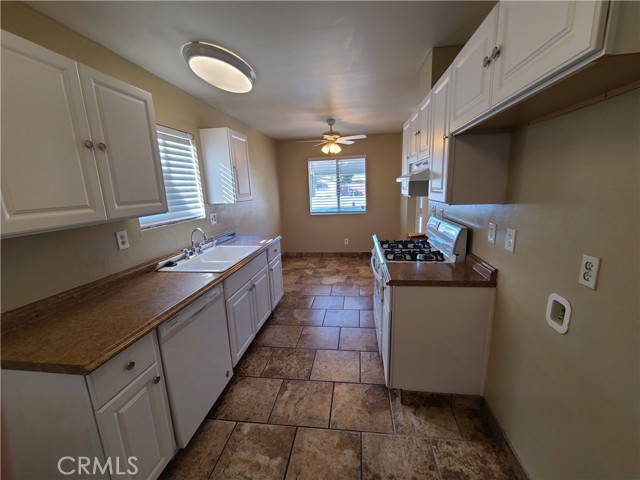 672 San Huerta Street, Hemet, CA, 92545 672 San Huerta Street, Hemet, CA, 92545