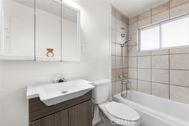 Detail Gallery Image 26 of 68 For 44221 4th St, Lancaster,  CA 93535 - 3 Beds | 2 Baths