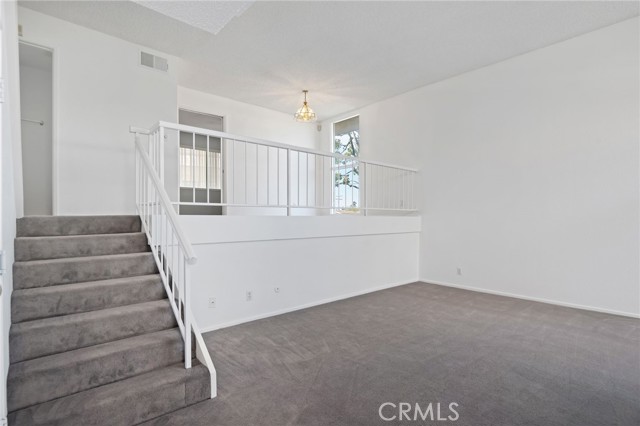 9000 Vanalden Avenue, Northridge CA: https://media.crmls.org/medias/5439d291-ea06-470d-9c6b-b8da8198cf15.jpg