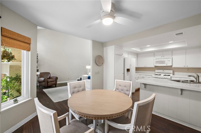 Image 10 of 40 For 26245 Country Glen  49