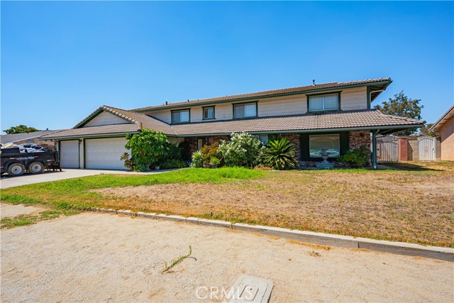 Detail Gallery Image 1 of 8 For 5853 Aurora Ave, Jurupa Valley,  CA 91752 - 6 Beds | 3/1 Baths