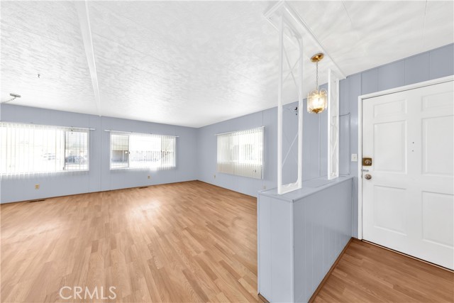 Detail Gallery Image 8 of 34 For 1550 San Vicente, Hemet,  CA 92543 - 2 Beds | 2 Baths