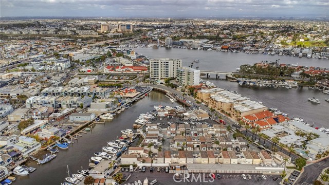 Detail Gallery Image 39 of 44 For 621 Lido Park Dr #E3,  Newport Beach,  CA 92663 - 3 Beds | 3 Baths