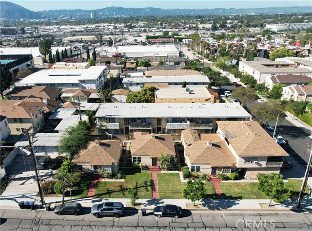 Detail Gallery Image 7 of 8 For 1113 N Glenoaks, Burbank,  CA 91504 - – Beds | – Baths