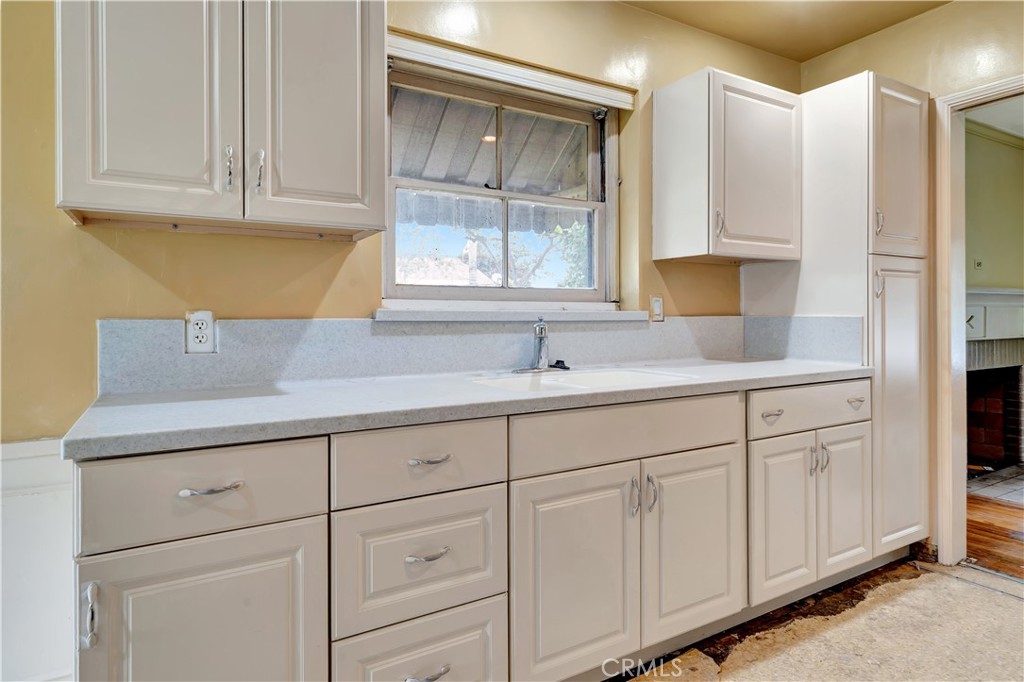 3309 Wedgewood Lane Burbank img 12