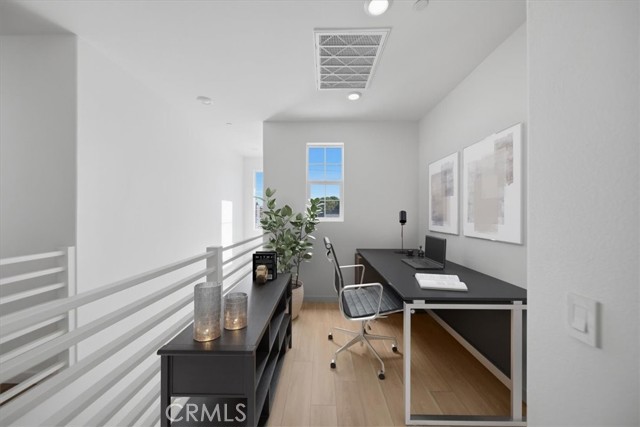 Detail Gallery Image 12 of 32 For 4862 Arroyo Run, Moorpark,  CA 93021 - 3 Beds | 2/1 Baths