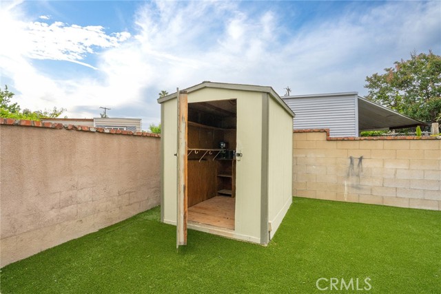 212 Las Brisas Circle, Pomona CA: https://media.crmls.org/medias/543c647c-15fa-4892-a12a-47bb2634bf93.jpg