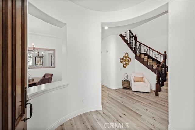 4 Dennis Lane, Ladera Ranch CA: https://media.crmls.org/medias/543d8661-37d0-4d98-82ff-078f829518d0.jpg