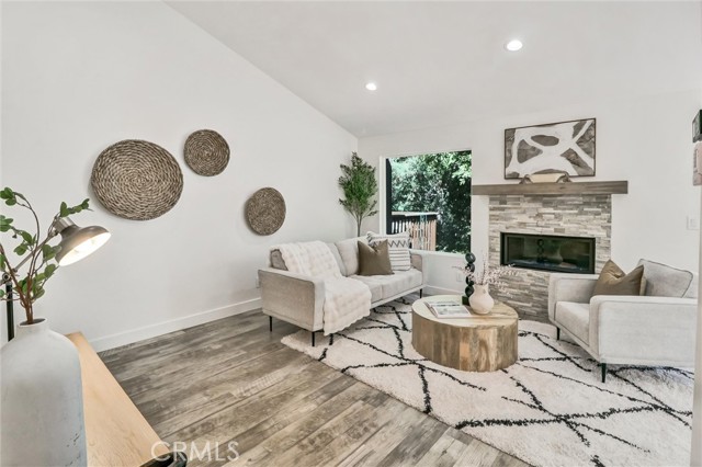 Detail Gallery Image 9 of 37 For 120 College Terrace Ct #K,  Los Gatos,  CA 95030 - 2 Beds | 2/1 Baths