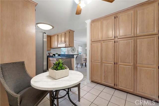 Detail Gallery Image 12 of 47 For 945 Lansing Ln, Costa Mesa,  CA 92626 - 4 Beds | 2 Baths