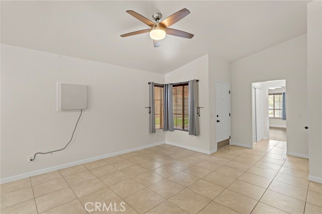 Detail Gallery Image 10 of 26 For 13628 Monterey, Victorville,  CA 92392 - 2 Beds | 2 Baths