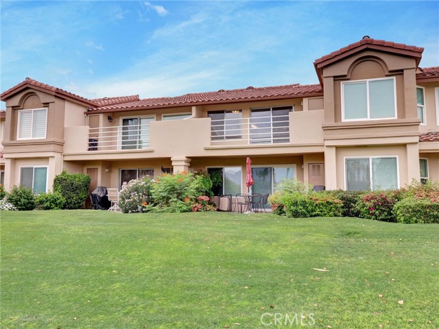 78209 Indigo Drive, La Quinta CA: https://media.crmls.org/medias/543fbdfb-c8f4-4e98-9468-f37699b3690f.jpg