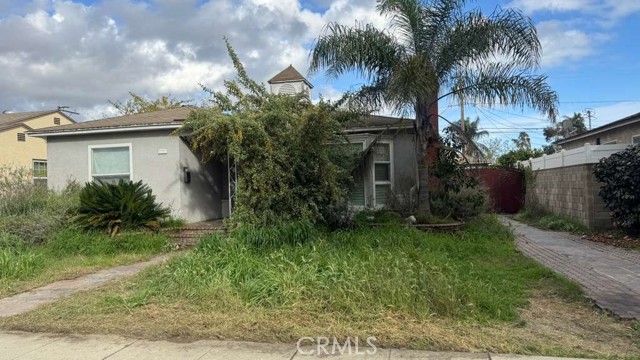 Detail Gallery Image 2 of 4 For 2720 San Francisco, Long Beach,  CA 90806 - 3 Beds | 2 Baths