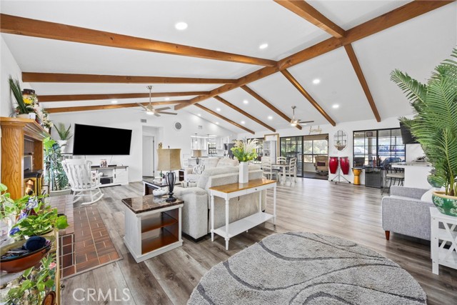 Detail Gallery Image 5 of 42 For 18581 St Andrews Dr, Tehachapi,  CA 93561 - 4 Beds | 3/1 Baths