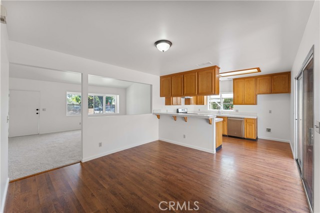 Detail Gallery Image 9 of 30 For 14259 Emelita St, Van Nuys,  CA 91401 - 3 Beds | 2 Baths