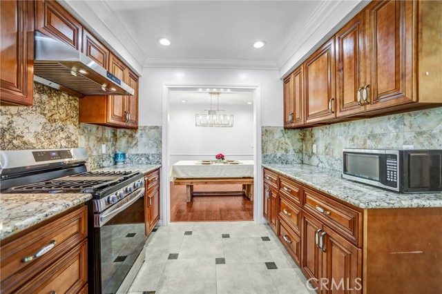 Detail Gallery Image 25 of 41 For 100 Arthur, Arcadia,  CA 91007 - 5 Beds | 3/1 Baths